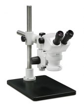 Mikroskop stereoskopowy, okularowy SX45 z wyjściem na zdjęcia i statywem kolumnowym.